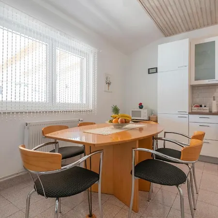 Nice Home In Pozla Gora